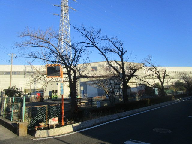 三郷市鷹野４丁目の工場の外観