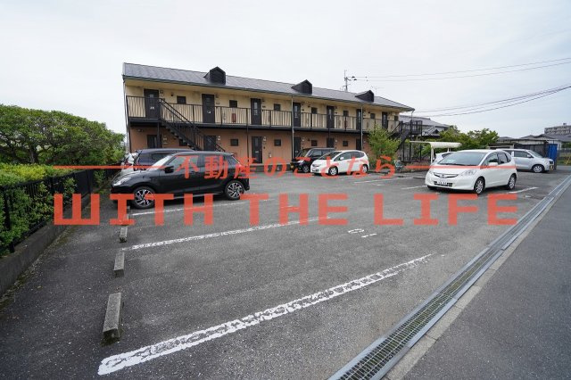 セジュール紅葉Ⅱ【キャッシュバック対象物件】の駐車場|車をお持ちの方に嬉しい駐車場付きの物件です