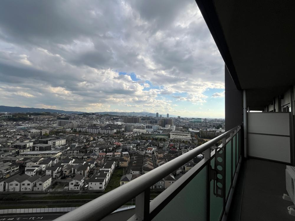 リバティパーク枚方D棟の展望|物件からの展望
■物件内覧・資金計画相談・住宅ローン相談、リフォーム相談、お問合せ受付中■
※当日・翌日のご内覧、ご相談はお電話でのお問合せがスムーズです！