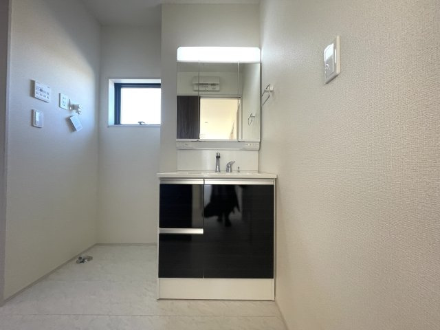 【洗面所】 | 寄居町第1　LiveleGarden.s  新築戸建　全3棟　1号棟