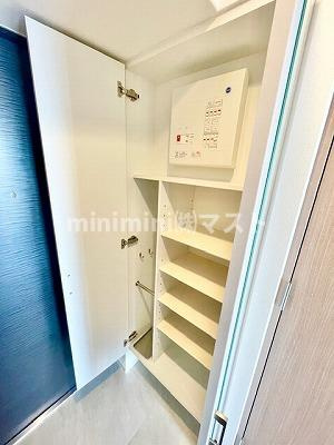 JMFレジデンス海老江の玄関