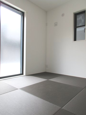 武蔵村山市中央3丁目 未入居住宅全10棟の和室|4.5帖　和室はお子様の遊び場やお昼寝スペースに便利です♪