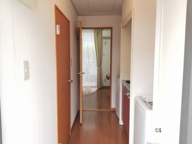 毎日通る玄関はこちらです