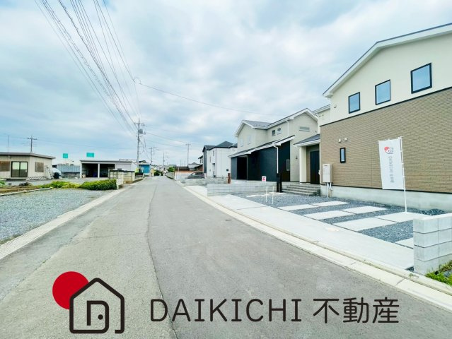 【前面道路含む現地写真】 | 川島町下伊草　いろどりアイタウン　新築戸建　全13棟　2号棟