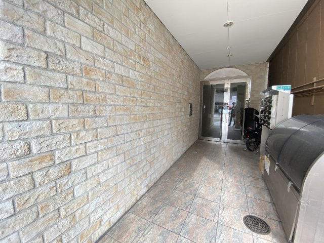 N-WAVEのエントランス