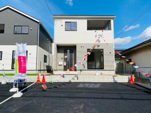 クレイドルガーデン／東区桜木第４／１号棟の外観|家の前の駐車スペースは平置きで3台可能