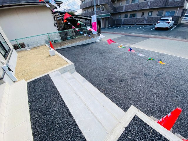 クレイドルガーデン／東区桜木第４／１号棟の駐車場|平置き３台可能な駐車場