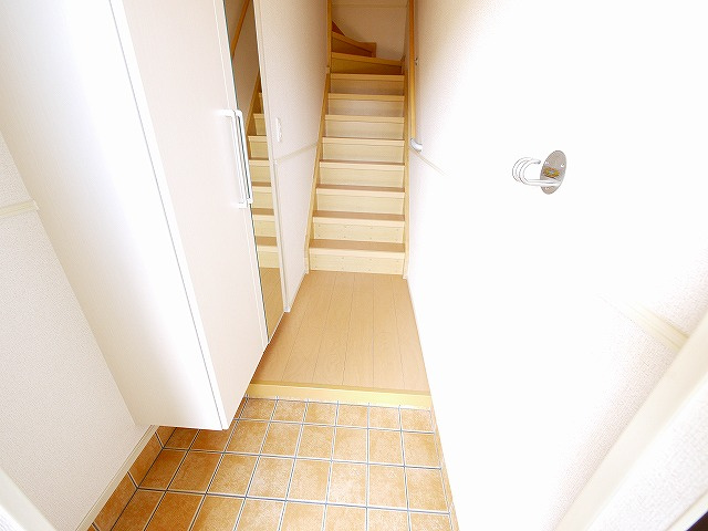 ソレイユ（田町）の玄関|落ち着いた玄関です