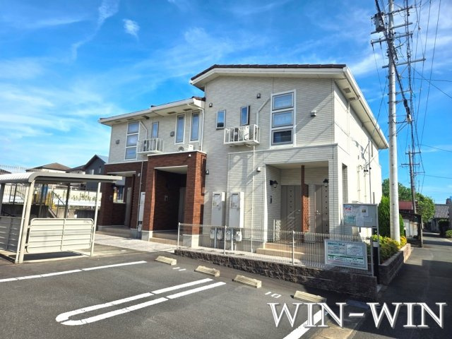 ウエスト・ヌーヴォー Ⅱの外観