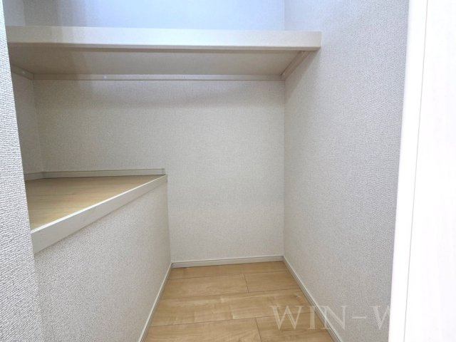 ウエスト・ヌーヴォー Ⅱの収納