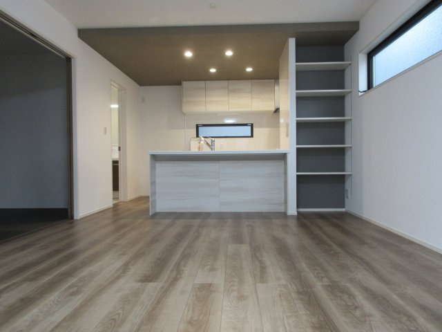 武蔵村山市中央3丁目 未入居住宅全10棟の居間・リビング|LDK17.0帖！！