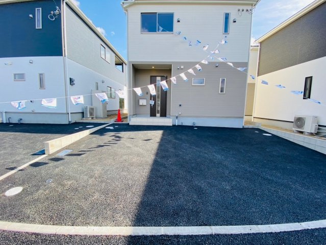 クレイドルガーデン／東区桜木第４／３号棟の駐車場|平置きで3台駐車可能なスペース