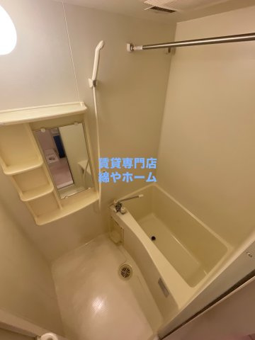 プレサンス難波南アーバニッシュの浴室|きれいなお風呂です