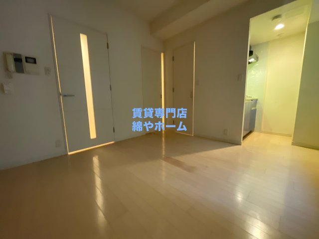 プレサンス難波南アーバニッシュの居間・リビング|ゆったり過ごせる居間です