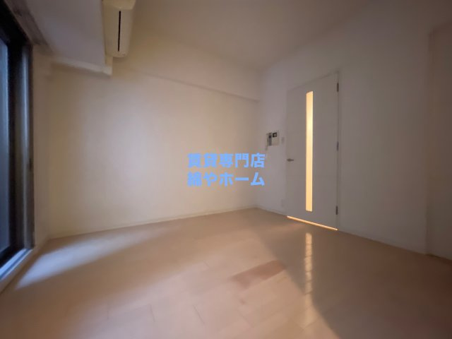 プレサンス難波南アーバニッシュの洋室|ゆったりした洋室です