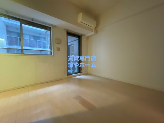 プレサンス難波南アーバニッシュの居間・リビング|リビングです