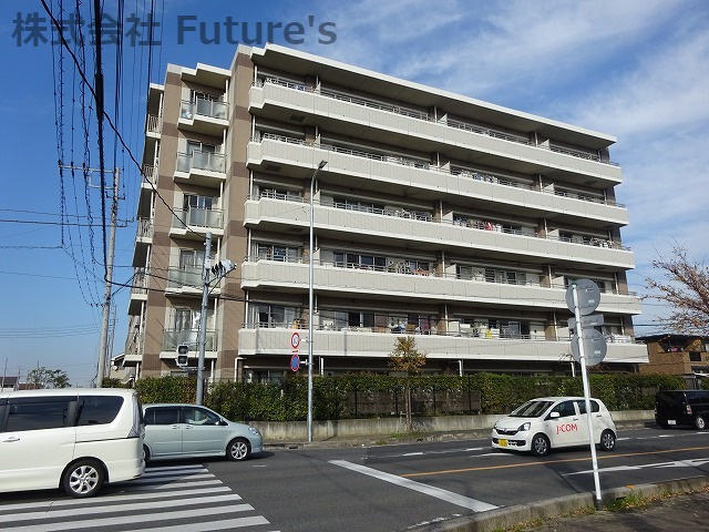 ダイアパレス吉川駅みなみの外観|オートロック・宅配BOX完備のマンション