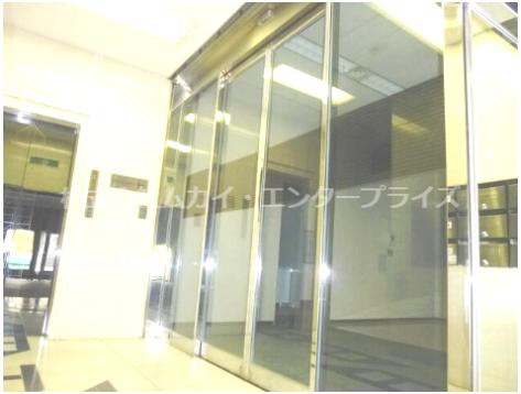 EXELLENT.BLDのエントランス