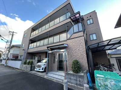 【外観】 | パインクレスト | 外観は落ち着いています