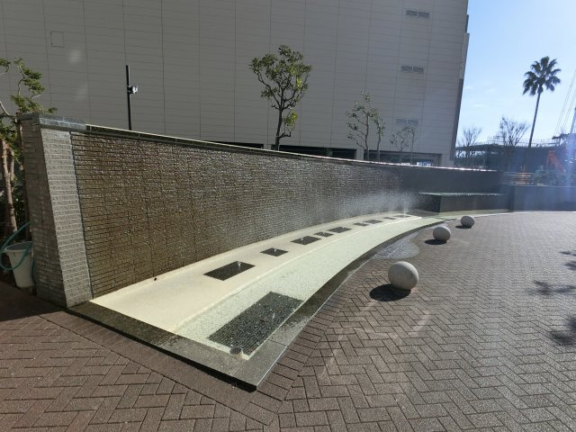 東京ベイスクエア・プリズムのエントランス