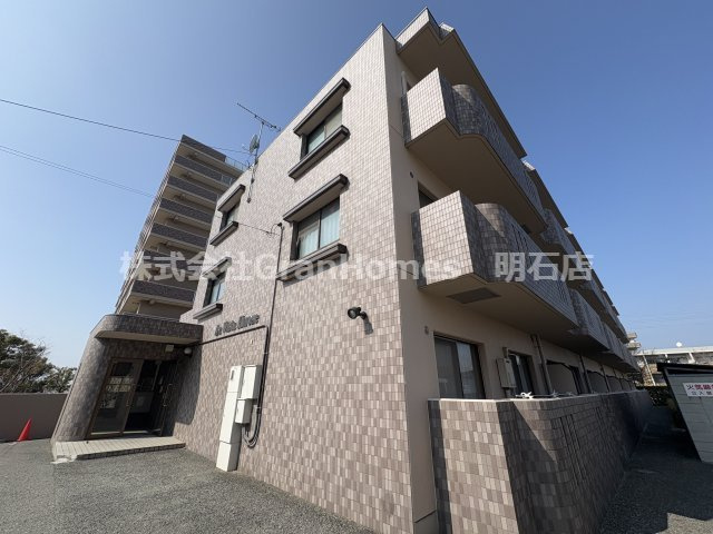La Vista Hiroseの外観