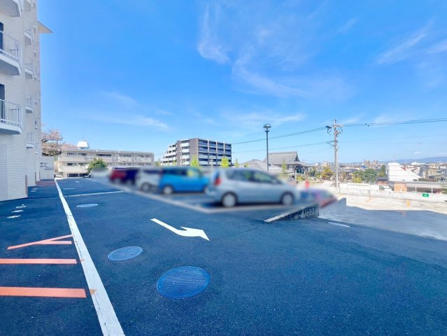 日車マンション平和が丘A棟の駐車場|自走式でお出かけも楽々