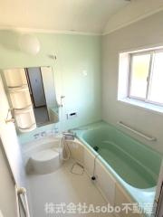 矢巾町高田二世帯中古住宅の浴室