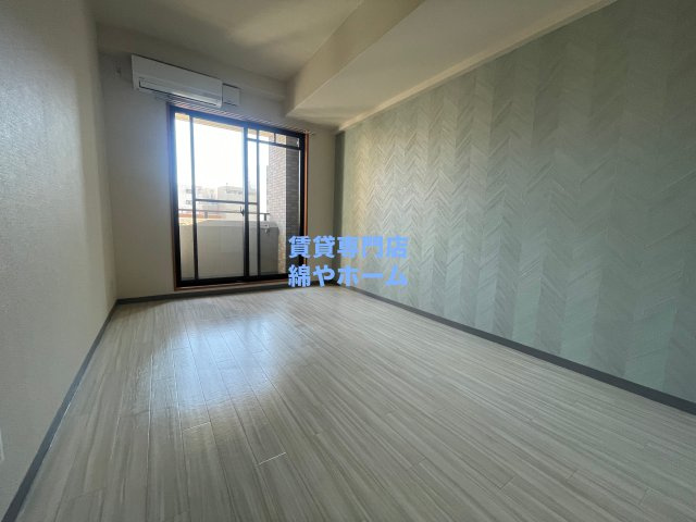 ソレアードトレスなんばWESTの居間・リビング|こちらのリビングで趣味の時間をお楽しみください