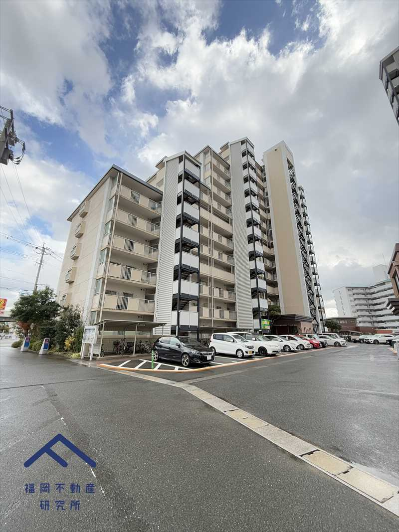 日商岩井リバーサイドマンションA棟の外観