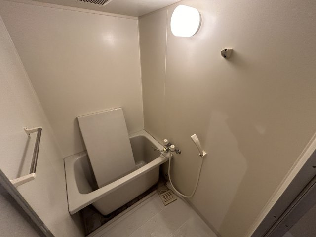 ファーストマンションの浴室