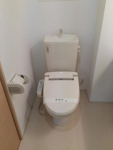 オンフォレストギオンのトイレ|落ち着いた色調のトイレです