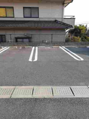 オンフォレストギオンの駐車場|駐車場に車を止められます