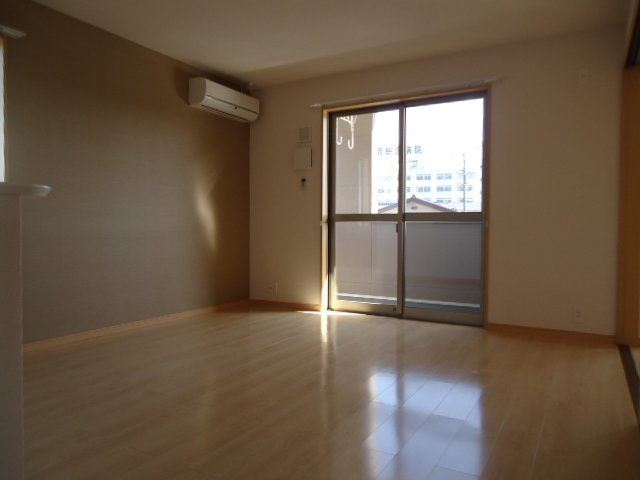 パレスアイムの居間・リビング|リビング