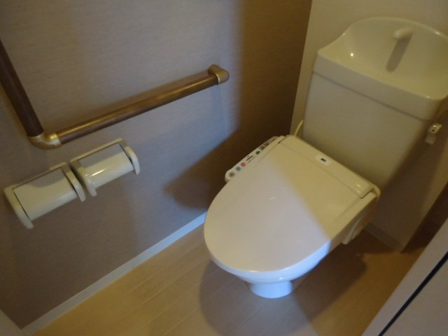 パレスアイムのトイレ|シャワー付トイレ