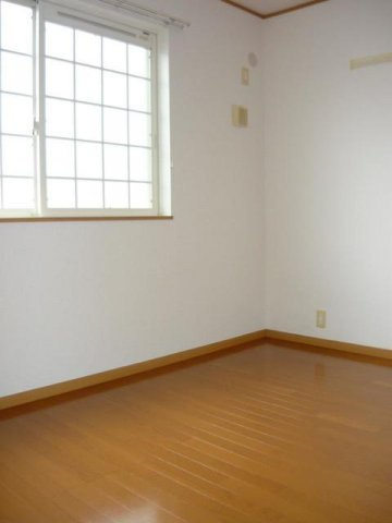 ストラーレ　牛川の寝室|内装もきれいです