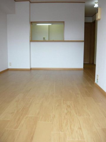 ストラーレ　牛川の居間・リビング|こちらの居間で趣味の時間をお楽しみください