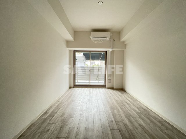 フォーリアライズ大阪イーストゲートの居間・リビング