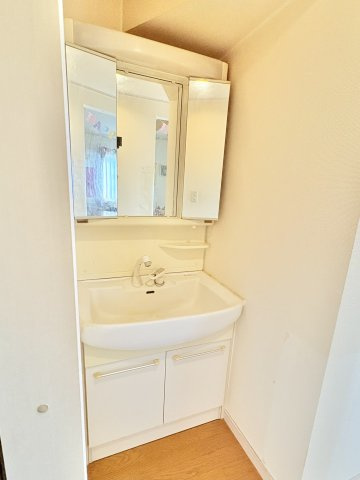 売中古戸建　中央区曳馬４丁目の独立洗面台