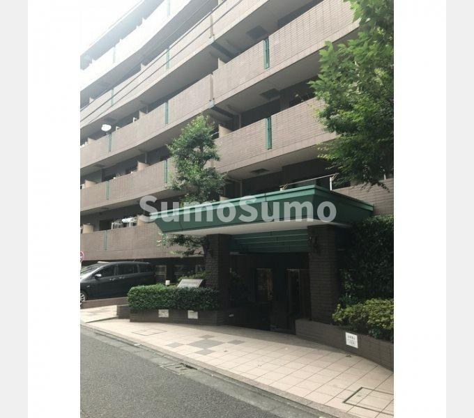 シルフィード南平台Ａのエントランス|ゆとりのあるエントランスです