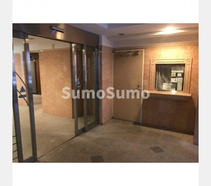 シルフィード南平台Ａのロビー|建物の内部です