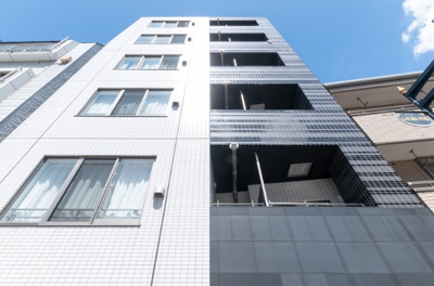 【外観】 | AXAS高円寺 | 鉄筋コンクリート造のがっちりとした建物。