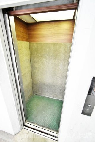 シャンクレール大国の設備