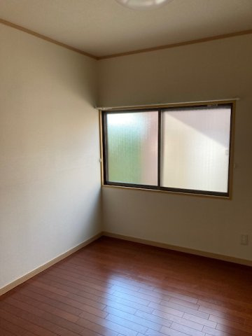 ひばり荘の洋室|洋室です