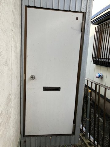 ひばり荘のその他共用部分|外部物置あり