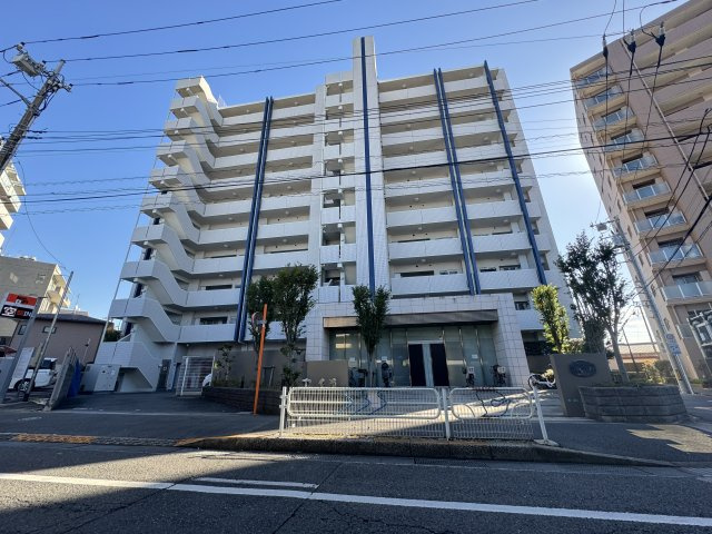 レーベンハイム篠崎リバーブリーズの外観