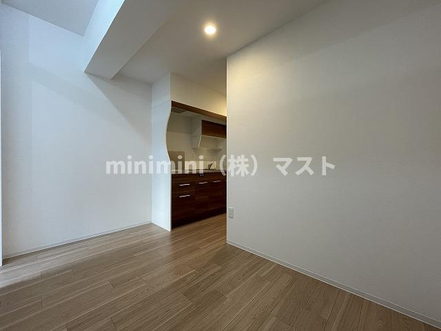 セレニテ難波ミラク参番館の居間・リビング