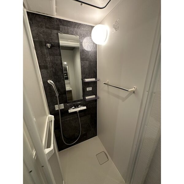 Le Ciel Garage Houseのシャワールーム