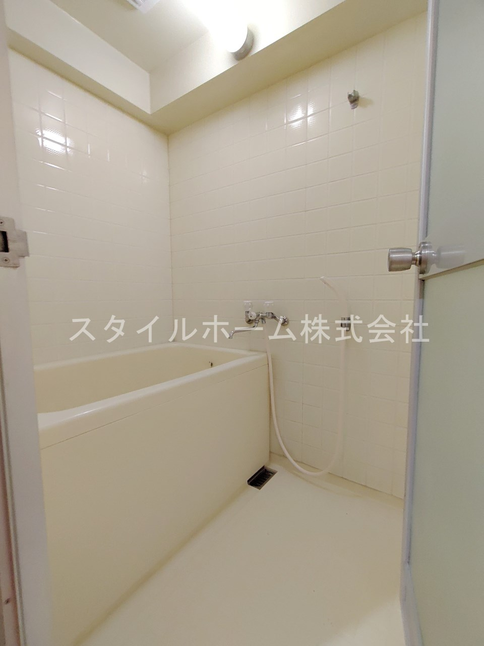 第５フクマルビルの浴室