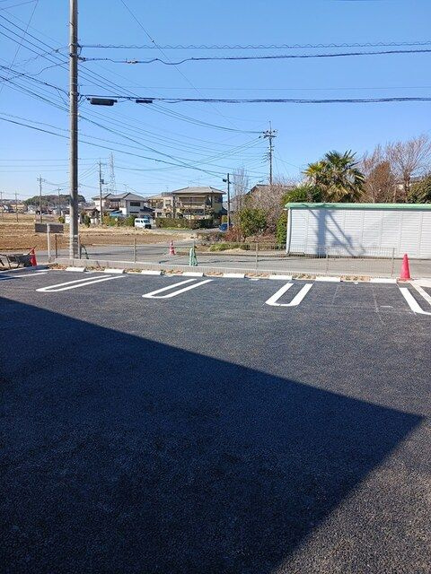 アルドールの駐車場