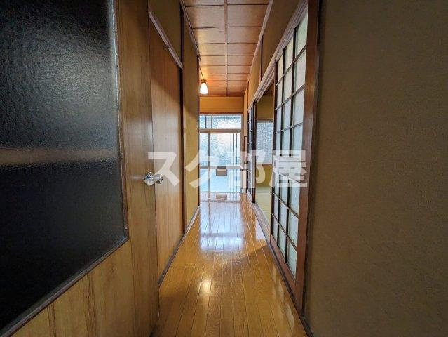 石井貸家の内装